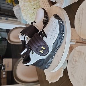 Boys Under Armour basketball shoes